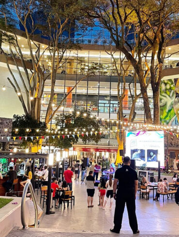 Shopping Mariscal is one of Asuncion's modern shopping malls