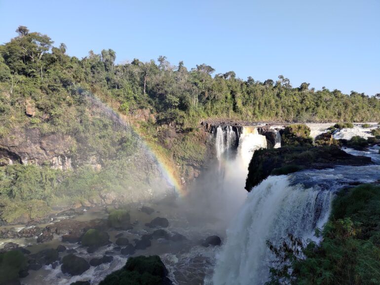 Saltos del Monday