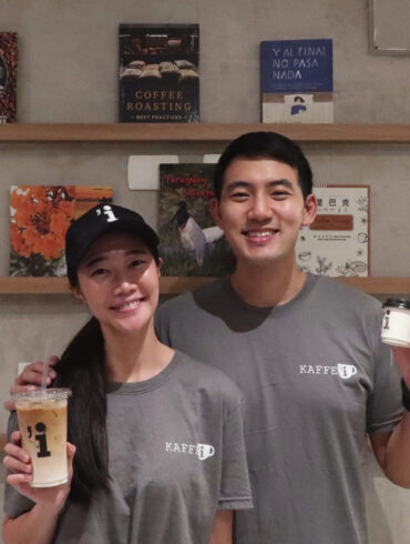 The owners of KAFFE'i Cafe