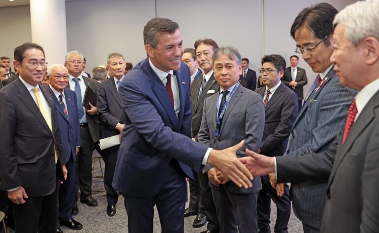 Pena helps with trade missions of Paraguay