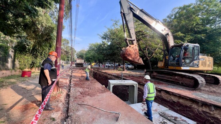 Roadworks in Asuncion