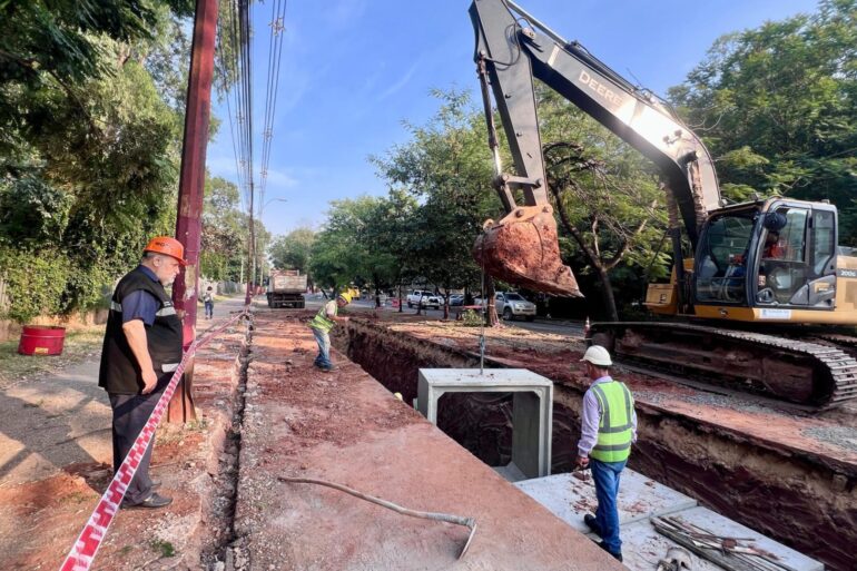 Roadworks in Asuncion