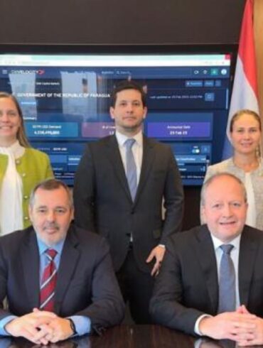 Paraguay launches new bonds in Guaranies