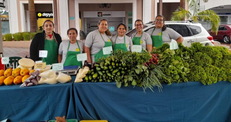 Family Farming Fair in Fernando de la Mora today!