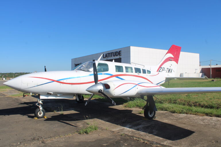 Aerotax Small Plane