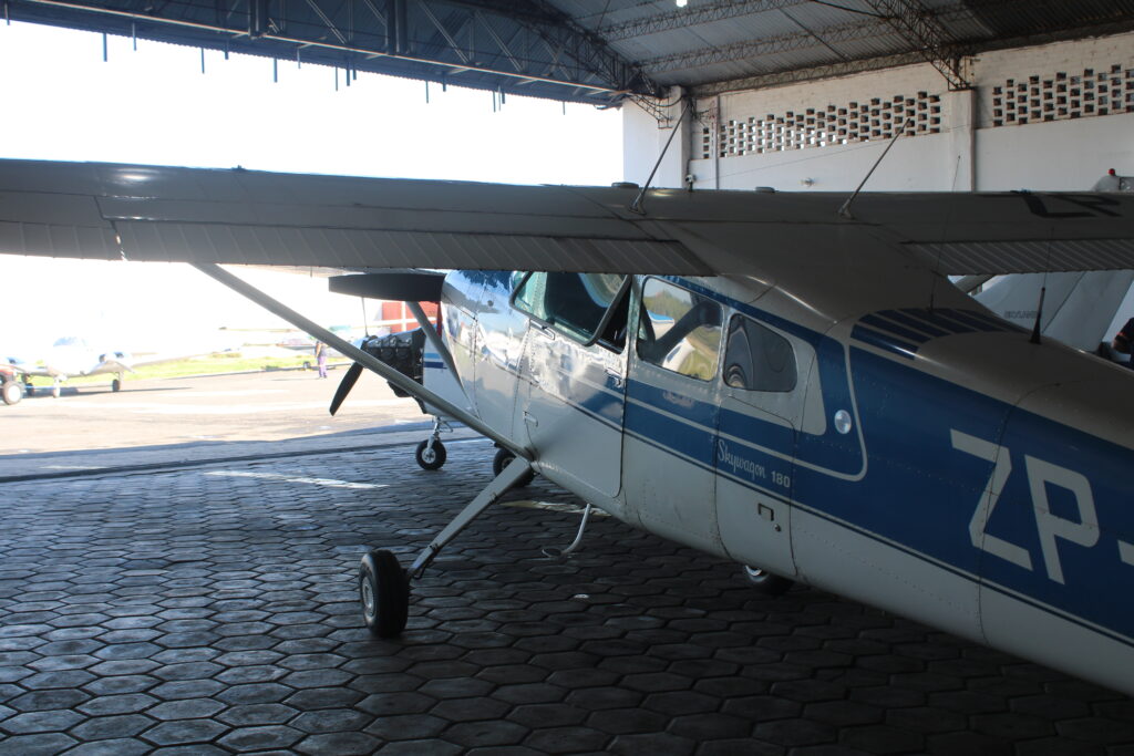 Aerotax Plane (2)