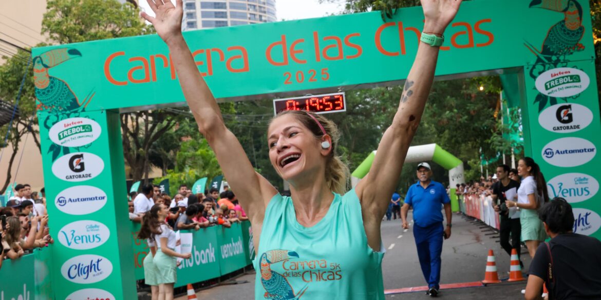 Sasha Sborovsky wins the Womens 5k Race