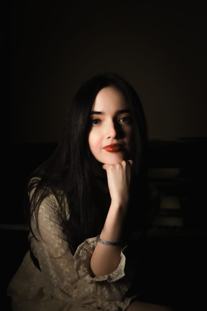 Singer-songrwriter Ana Blosset.
