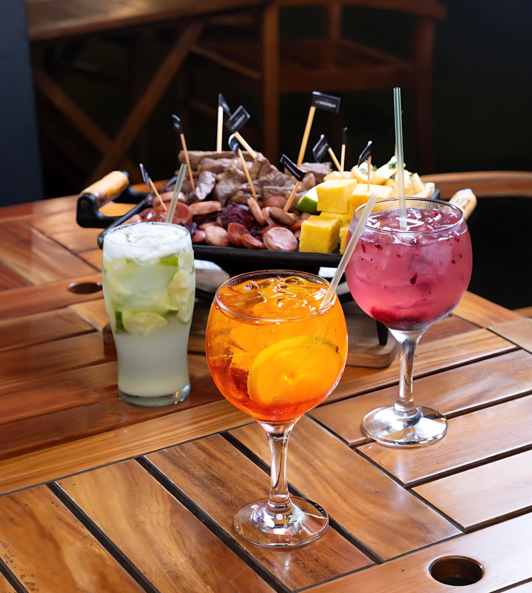 Foods and beverages you can get at one of the restaurants.