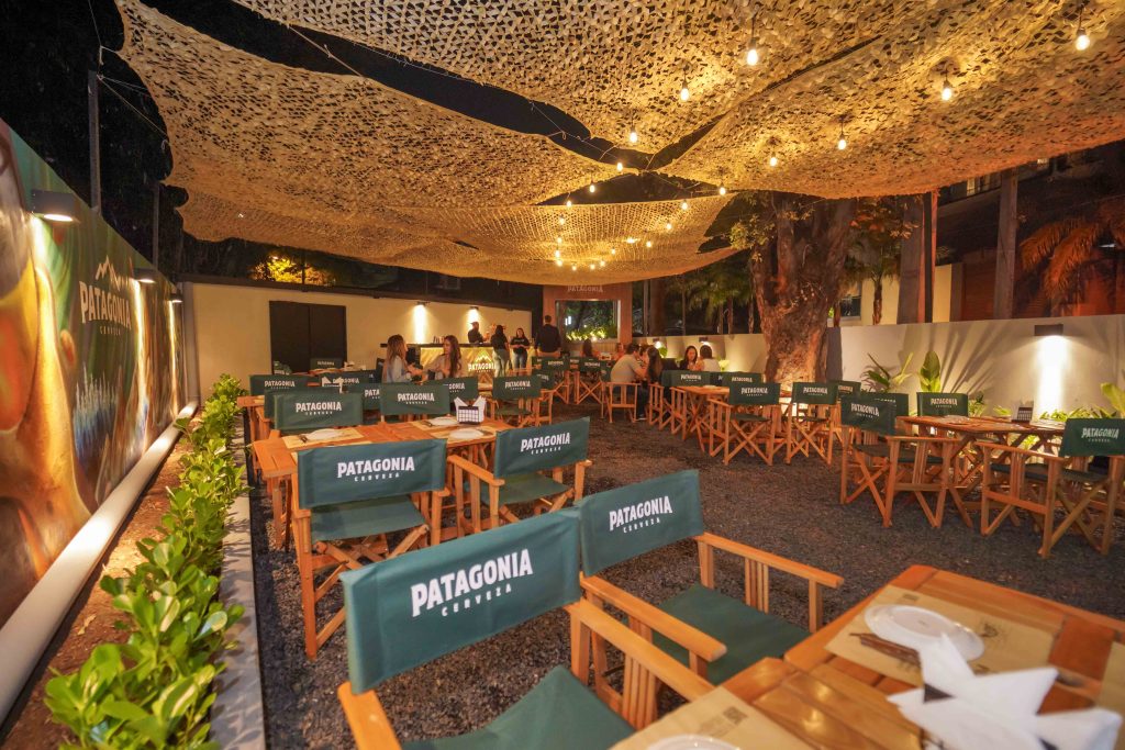 Pizzería Popular interior.