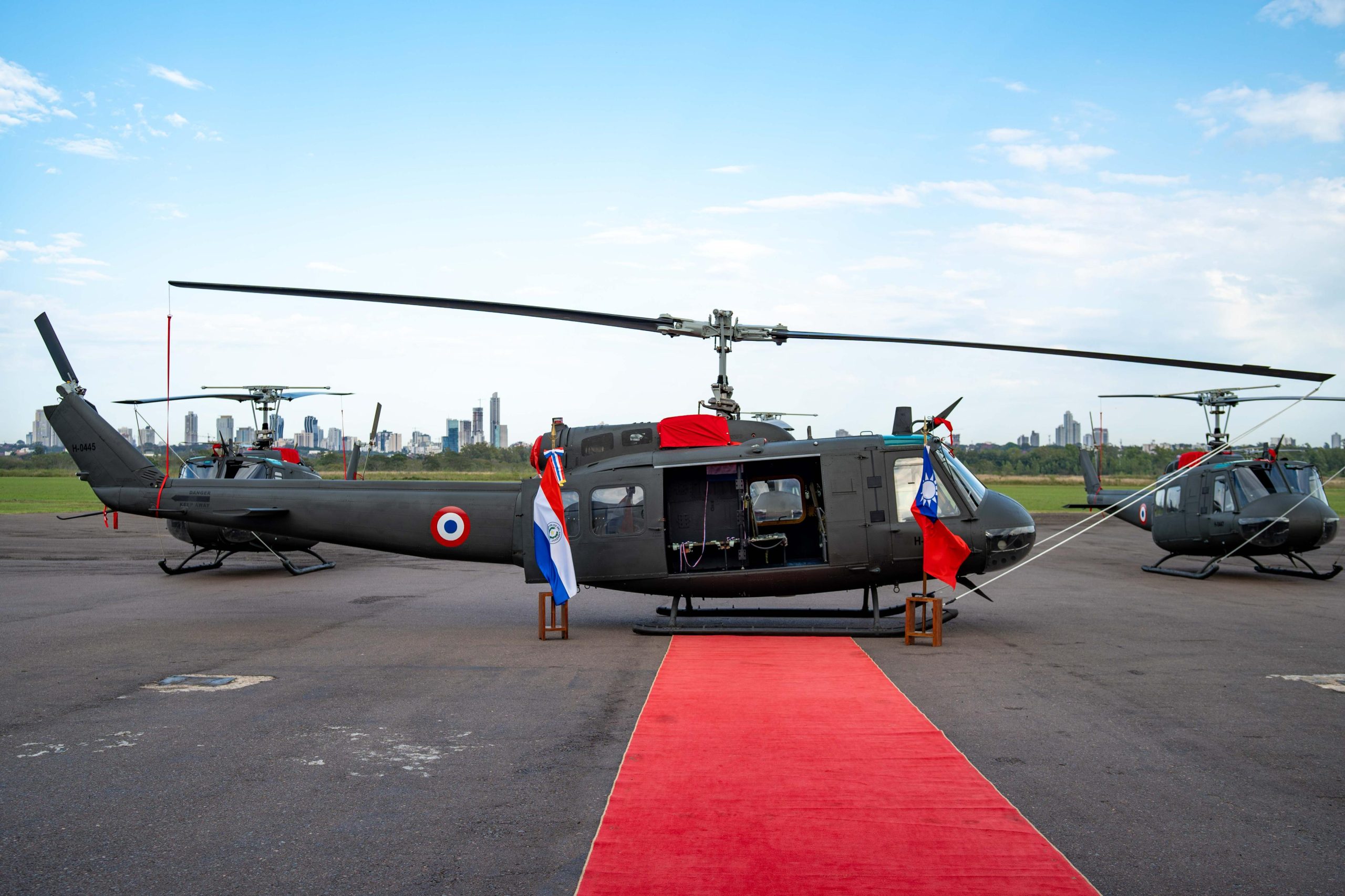 Paraguay Receives Four Huey Helicopters from ‘Brother Country’ Taiwan