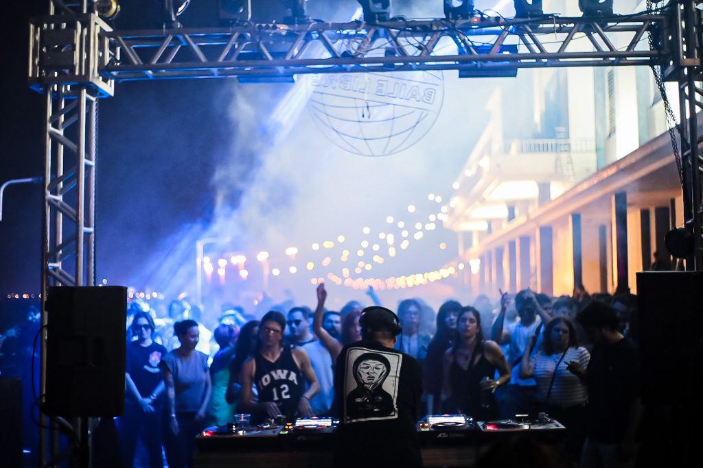 Music at Baile Libre.