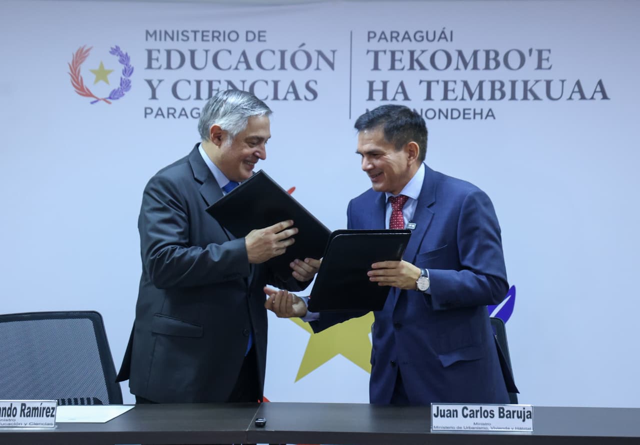 Paraguayan Teachers And Public Workers Now Benefit From Che Róga Porã Programme
