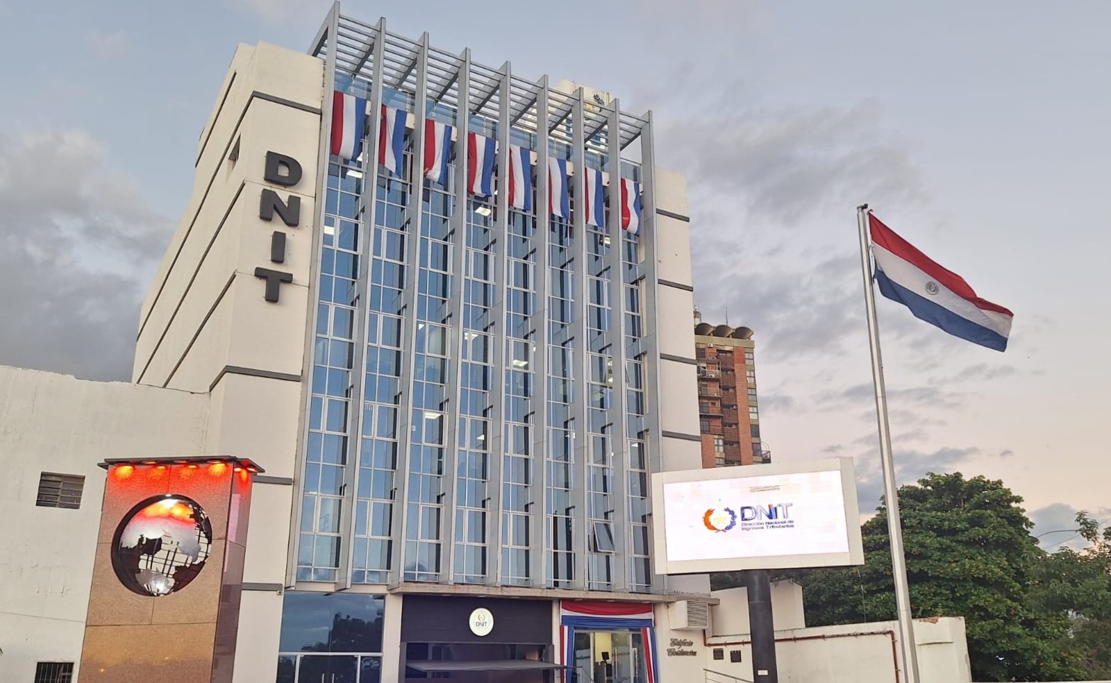 Paraguay’s Tax Base Grows With 68,000+ New RUC Taxpayers At End Of Q3 2025