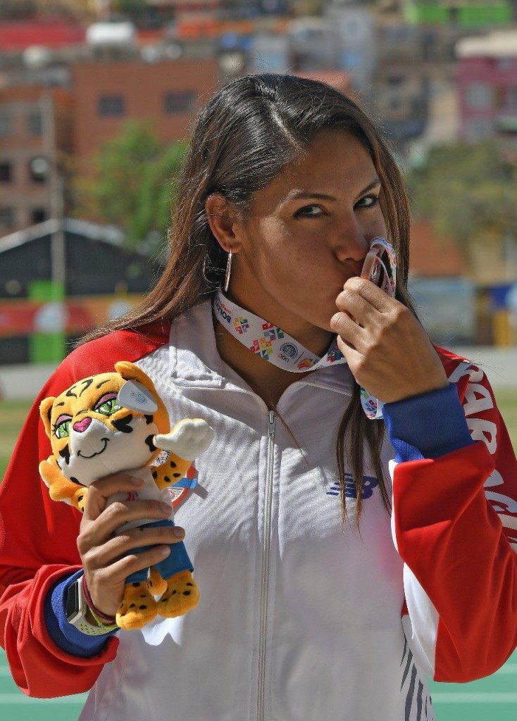 Camila Pirelli.