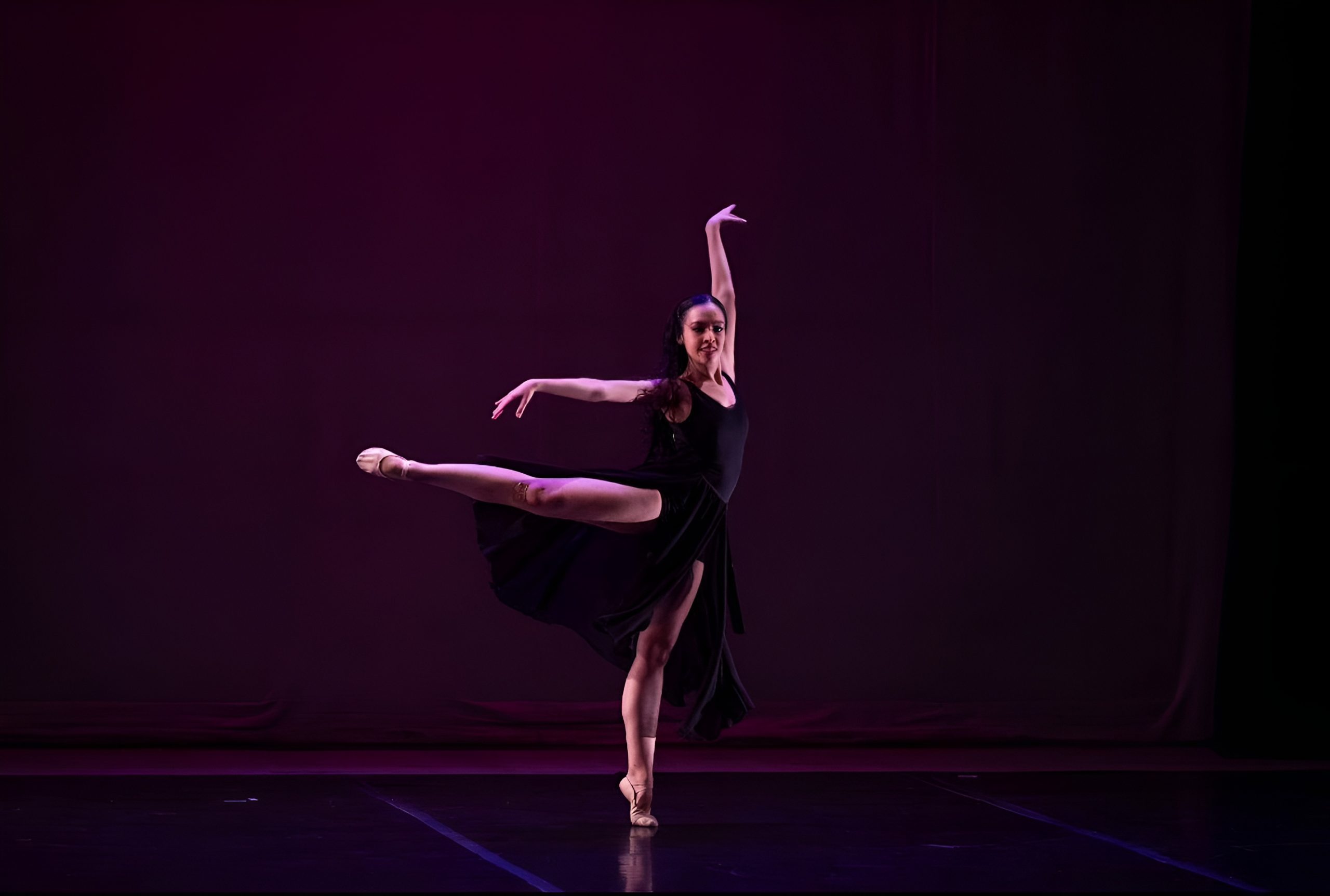 Dancer And Doctor: The Extraordinary Life Of Paraguayan Soffy Varela