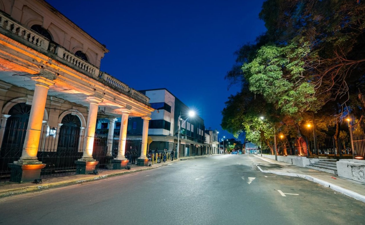 Asunción’s Historic Heart Glows Anew With Underground Cables And LED Lights