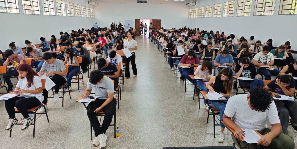 Students in the process to join the National Scholarship Programme.