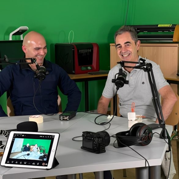 Derlis with reseacher for the Artificial Intelligence book