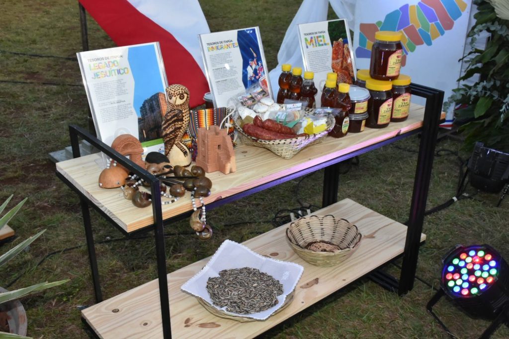 Fiesta de los Pueblos´s treasures