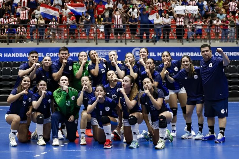 Paraguay’s under-20 women’s handball