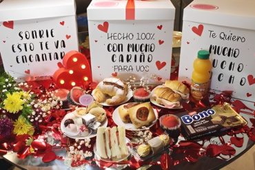 Basket of sweets for Valentine´s Day