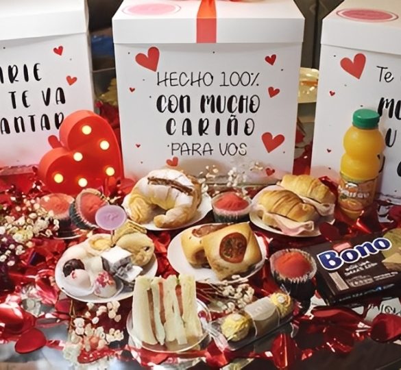 Basket of sweets for Valentine´s Day