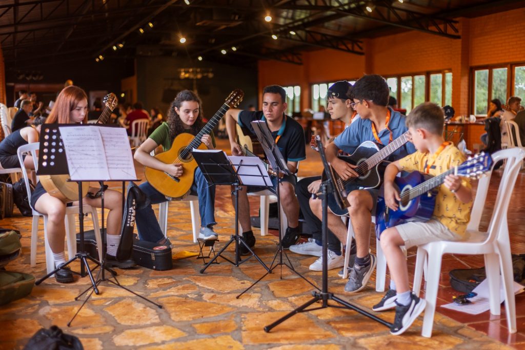 Young students at the Guitar Campus of the Strings Festival