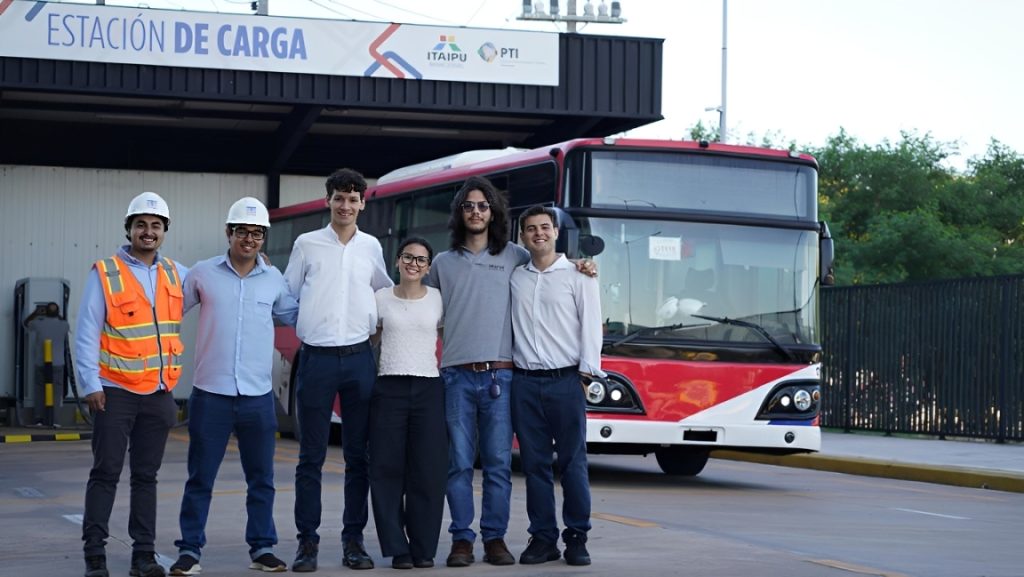 Paraguayans engineers are helping to maintain and develop electric buses lines like the E3