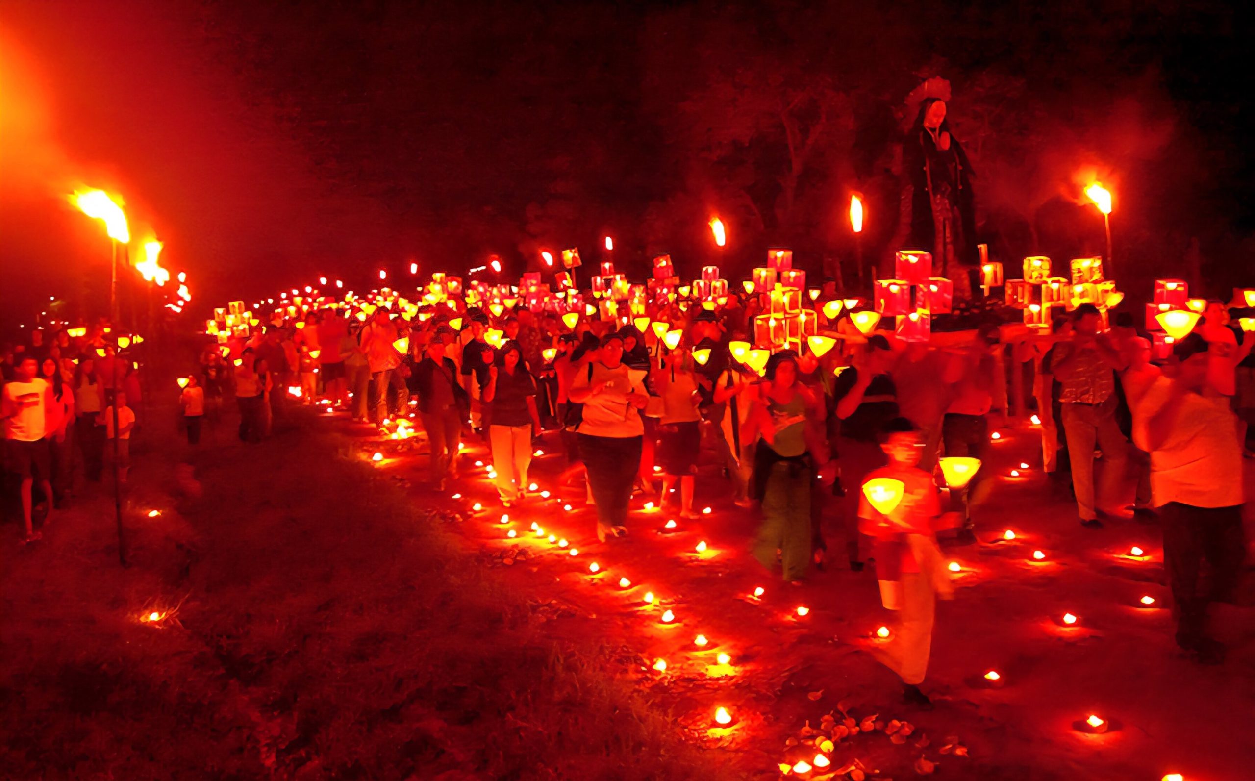 Faith And Art Illuminate Paraguay’s Holy Week At The Iconic Tañarandy Celebration