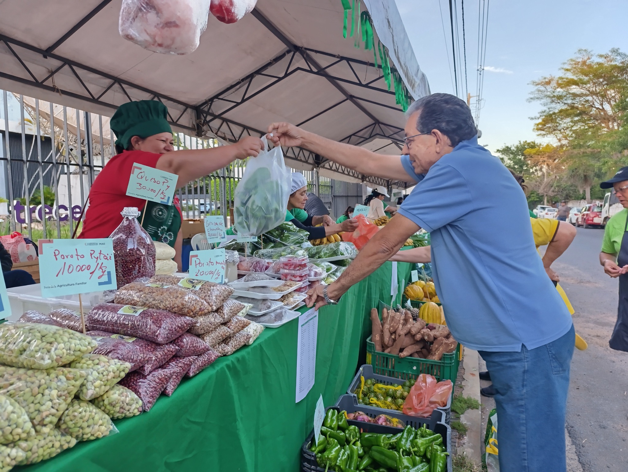 Holy Week Fair Brings Beef Sale In Asunción: What To Expect At The Costanera Fair