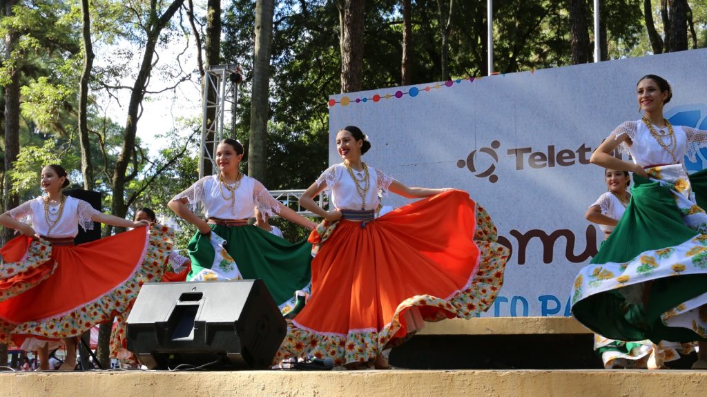 Comilona in Alto Paraná 