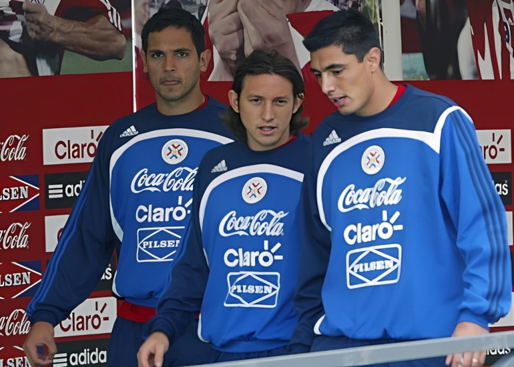 "Tacuara" Cardozo with Édgar Barreto and Roque Santa Cruz
