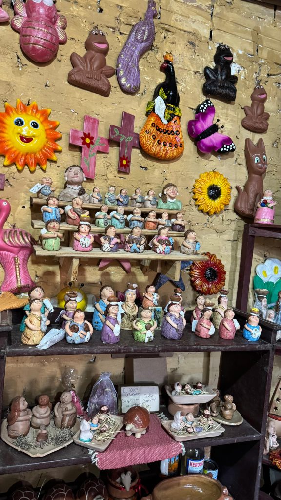 Arts & Crafts from Agustina Rejala and La Casita de Barro.