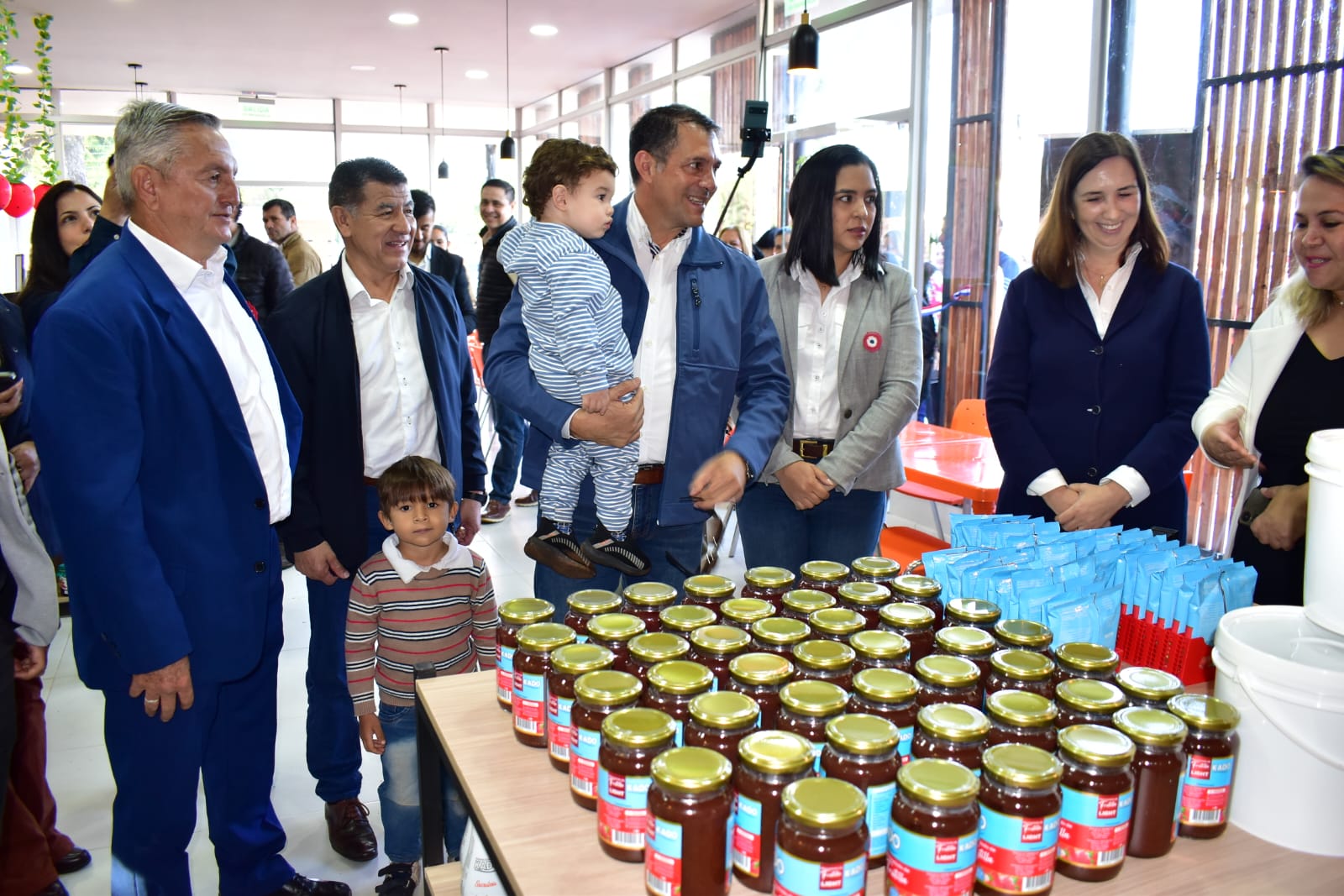 Paraguay Inaugurates Modern Strawberry Showroom To Kick Off Strawberry Season