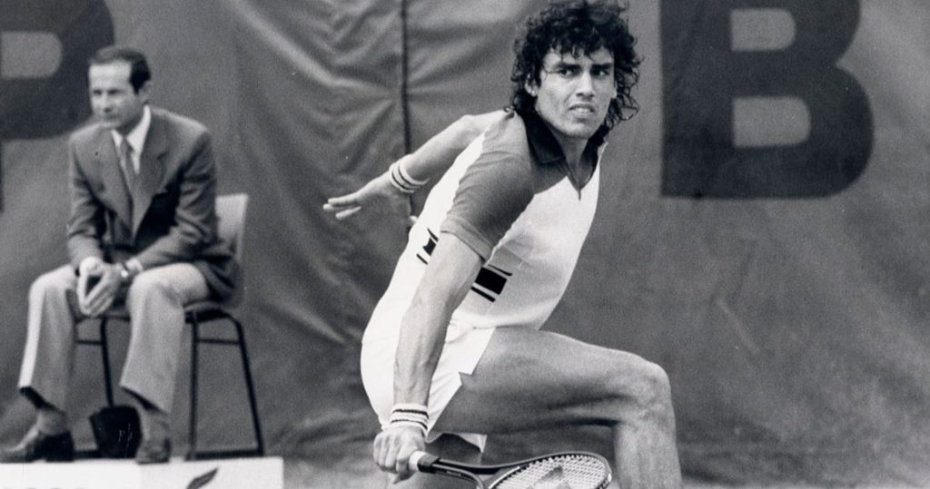 The current image has no alternative text. The file name is: Victor-Peccis-Grand-Slam.jpg
