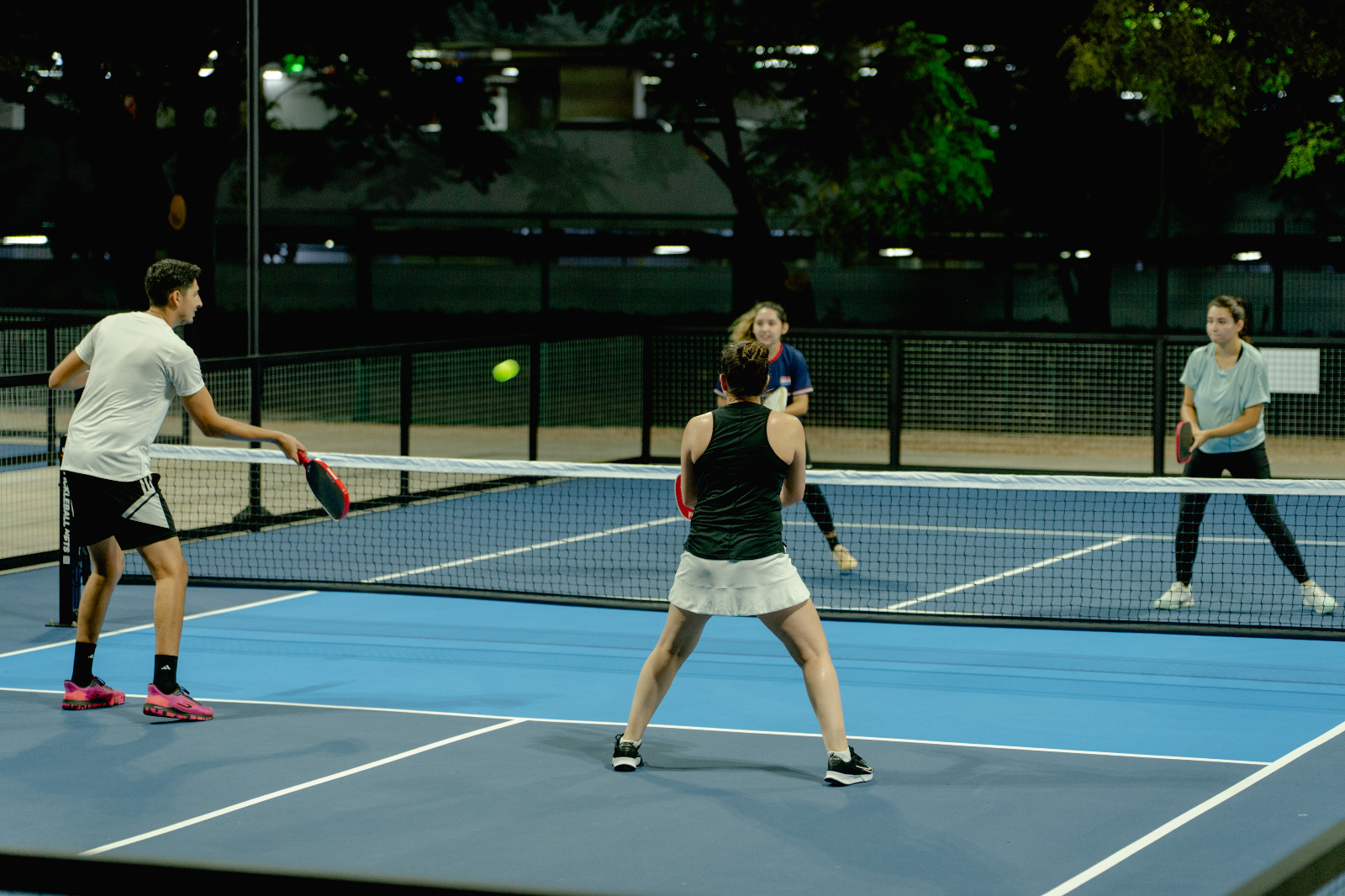 Free Pickleball Lessons Available In Asunción Throughout June 2026
